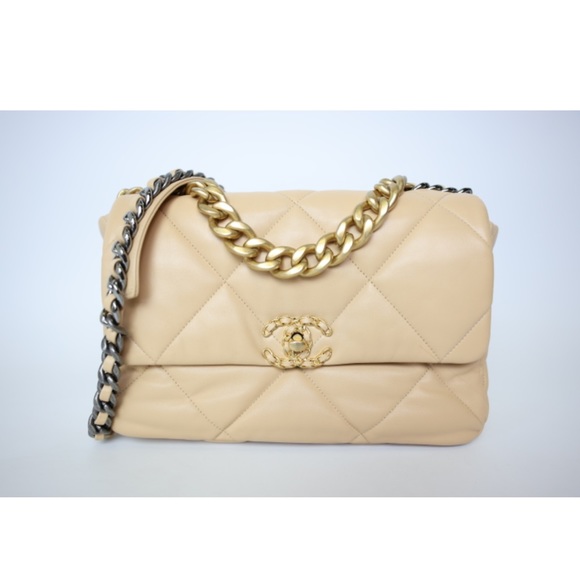 Chanel 19 Large, Beige Lambskin With Gold Hardware - Picture 10 of 17